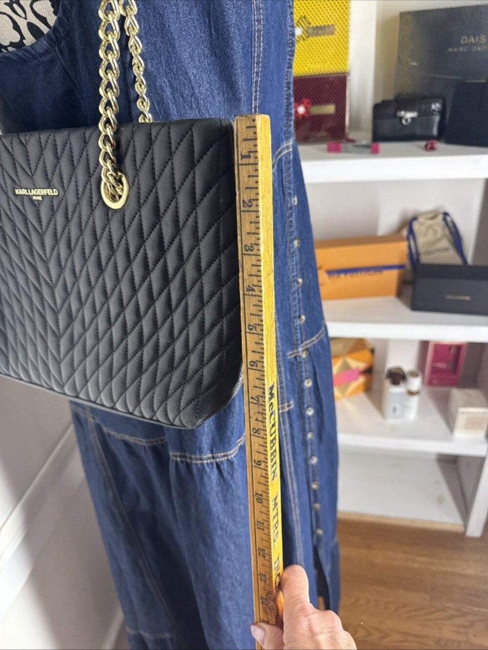 KARL LAGERFELD Paris Womens Karolina Tote Bag Black/Gold Chain Quilted Logo Nice - Picture 3 of 16